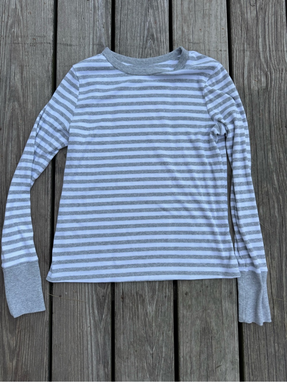 SO women’s Long-Sleeve Striped Tee - Gray & White